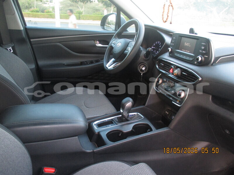 Big with watermark hyundai santa fe al batinah al khuwair 8106