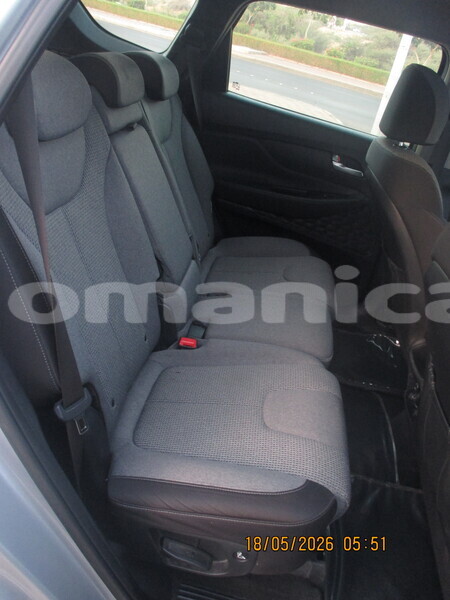 Big with watermark hyundai santa fe al batinah al khuwair 8106