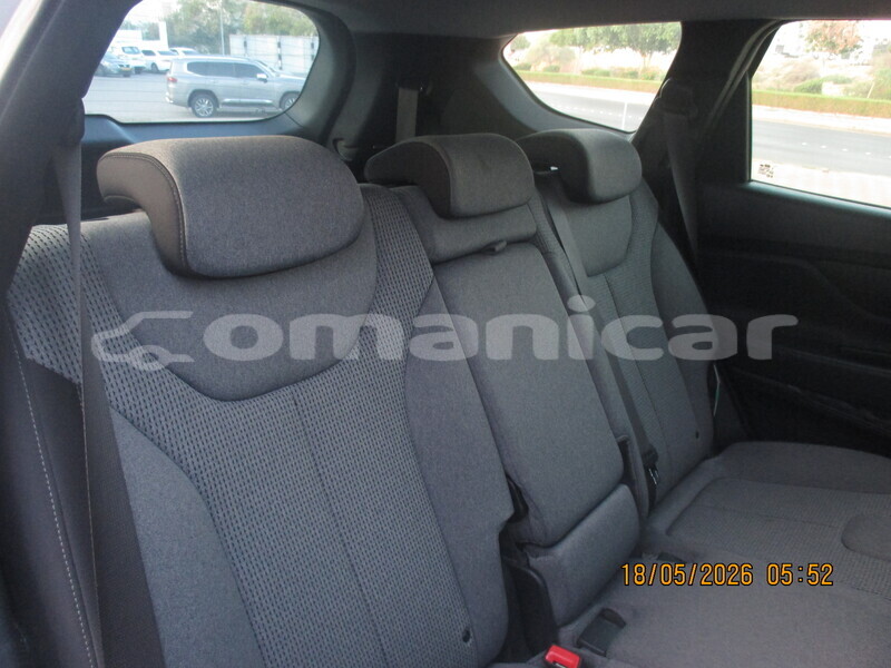 Big with watermark hyundai santa fe al batinah al khuwair 8106