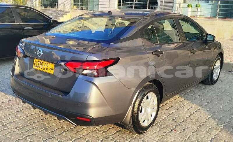 Big with watermark nissan versa dhufar salalah 8111