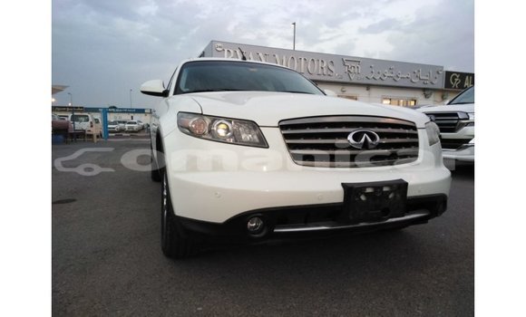 Buy Import Infiniti FX White Car in Import - Dubai in Dhufar
