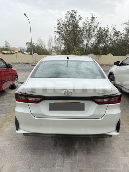Big with watermark toyota yaris masqat azaiba 8127