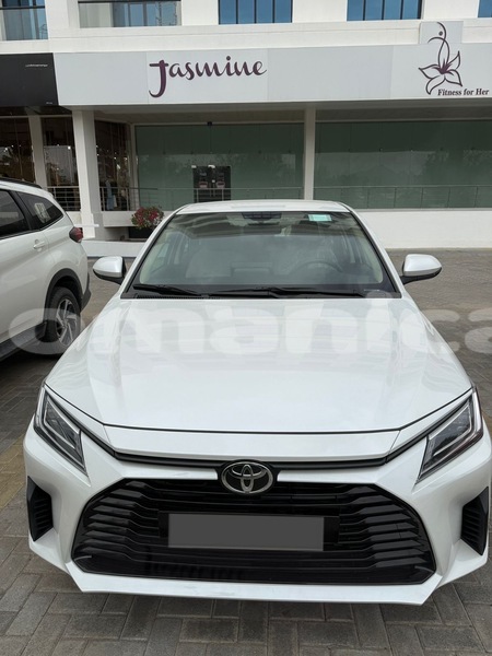 Big with watermark toyota yaris masqat azaiba 8127
