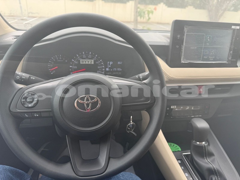 Big with watermark toyota yaris masqat azaiba 8127