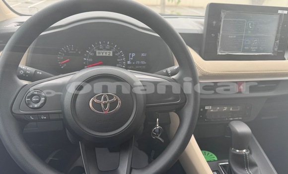 Buy Used Toyota Yaris White Car in Azaiba in Masqat Buy Used Toyota Yaris White Car in Azaiba in Masqat