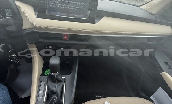 Buy Used Toyota Yaris White Car in Azaiba in Masqat Buy Used Toyota Yaris White Car in Azaiba in Masqat