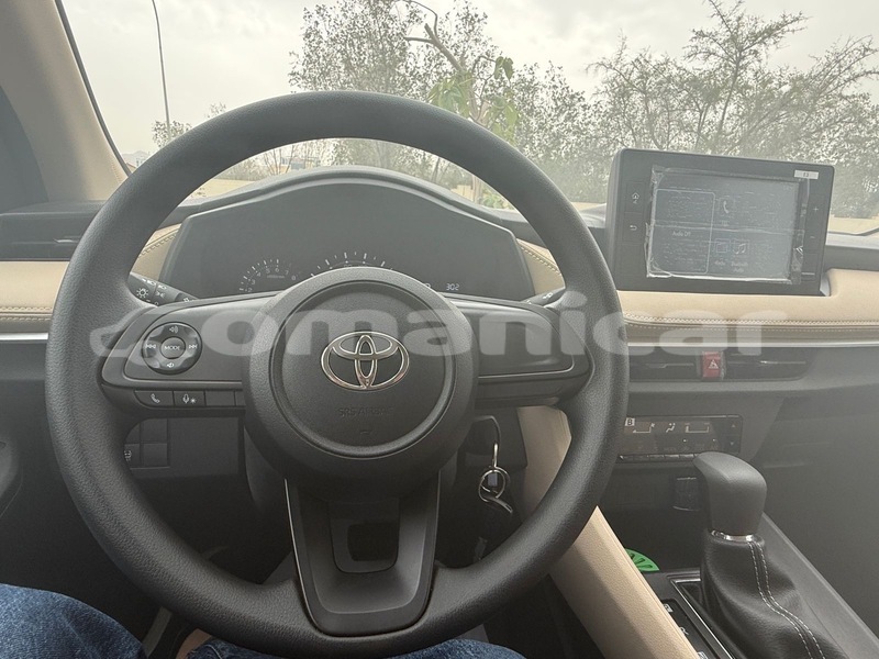 Big with watermark toyota yaris masqat azaiba 8127