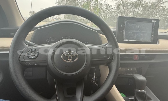 Buy Used Toyota Yaris White Car in Azaiba in Masqat Buy Used Toyota Yaris White Car in Azaiba in Masqat