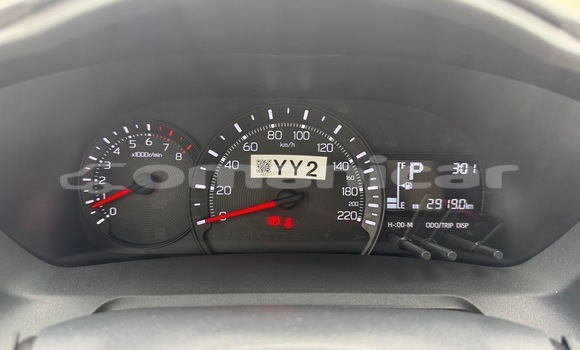 Buy Used Toyota Yaris White Car in Azaiba in Masqat Buy Used Toyota Yaris White Car in Azaiba in Masqat