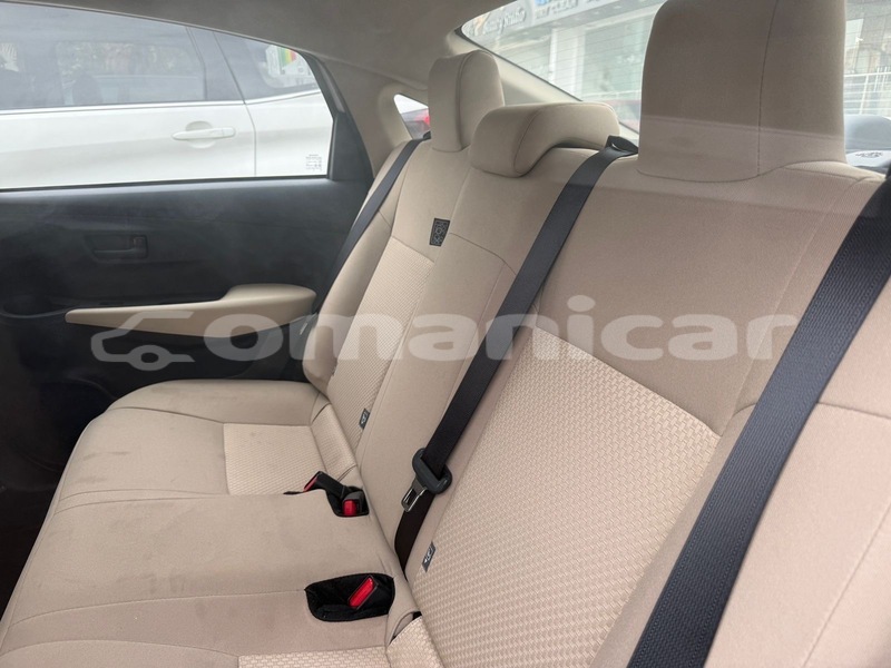 Big with watermark toyota yaris masqat azaiba 8127