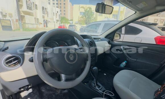 Buy Used Renault Duster White Car in Wadi Al Kabir in Masqat Buy Used Renault Duster White Car in Wadi Al Kabir in Masqat