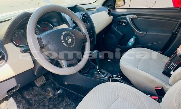 Buy Used Renault Duster White Car in Wadi Al Kabir in Masqat Buy Used Renault Duster White Car in Wadi Al Kabir in Masqat