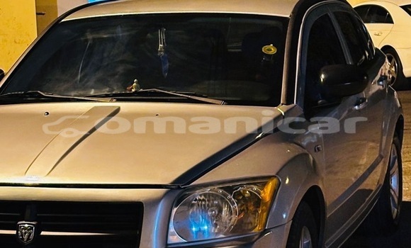 Buy Used Dodge Caliber Silver Car in Wadi Al Kabir in Masqat Buy Used Dodge Caliber Silver Car in Wadi Al Kabir in Masqat