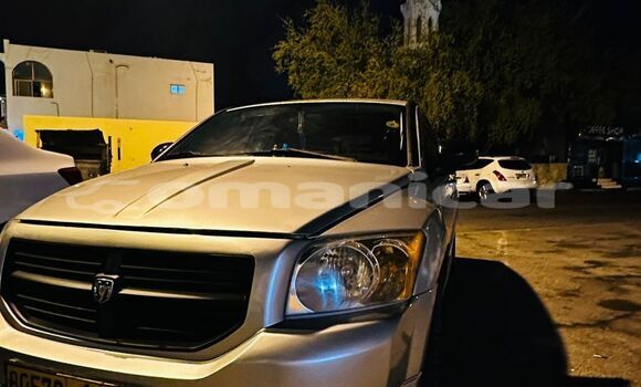 Buy Used Dodge Caliber Silver Car in Wadi Al Kabir in Masqat Buy Used Dodge Caliber Silver Car in Wadi Al Kabir in Masqat