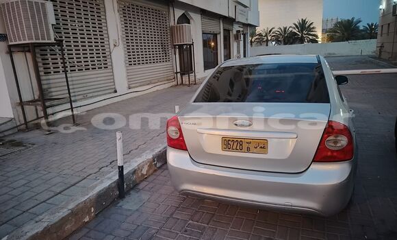 Buy Used Ford Focus Silver Car in Al khuwair in al-Batinah Buy Used Ford Focus Silver Car in Al khuwair in al-Batinah