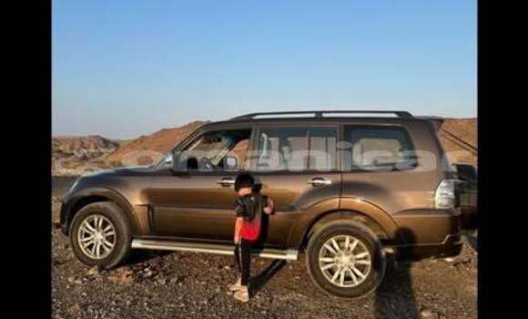 Buy Used Mitsubishi Pajero Other Car in Al khuwair in al-Batinah Buy Used Mitsubishi Pajero Other Car in Al khuwair in al-Batinah