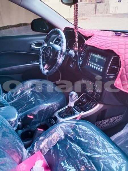 Big with watermark jeep compass al batinah al khaburah 8143
