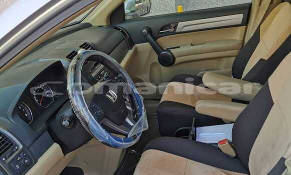 Buy Used Honda CR–V Silver Car in Muscat in Masqat Buy Used Honda CR–V Silver Car in Muscat in Masqat