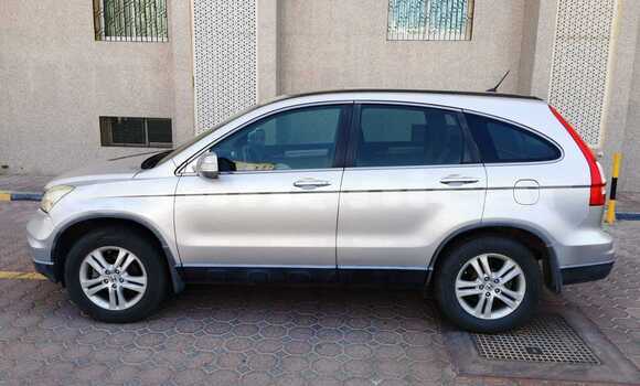 Buy Used Honda CR–V Silver Car in Muscat in Masqat Buy Used Honda CR–V Silver Car in Muscat in Masqat