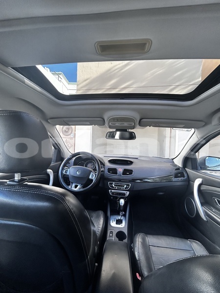 Big with watermark renault fluence masqat muscat 8152