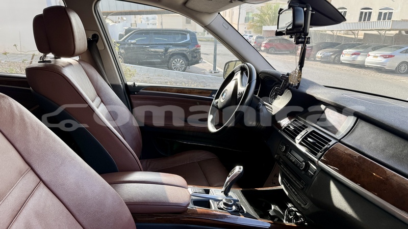 Big with watermark bmw x5 masqat muscat 8153