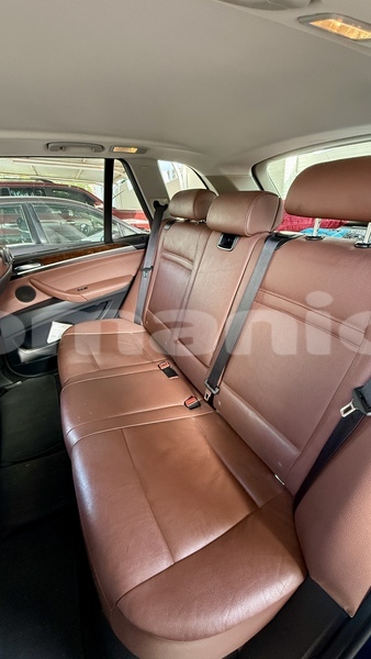 Big with watermark bmw x5 masqat muscat 8153