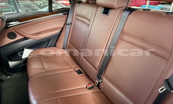 Buy Used BMW X5 Blue Car in Muscat in Masqat Buy Used BMW X5 Blue Car in Muscat in Masqat
