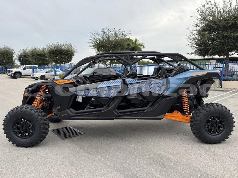 Big with watermark polaris rzr masqat muscat 8154