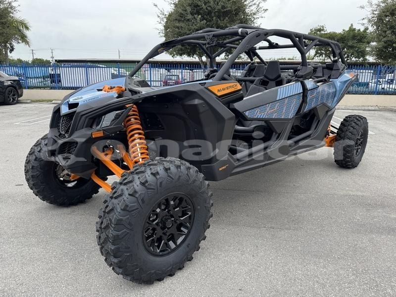 Big with watermark polaris rzr masqat muscat 8154