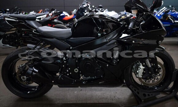 Buy Used Suzuki GSX–R Black Bike in Muscat in Masqat