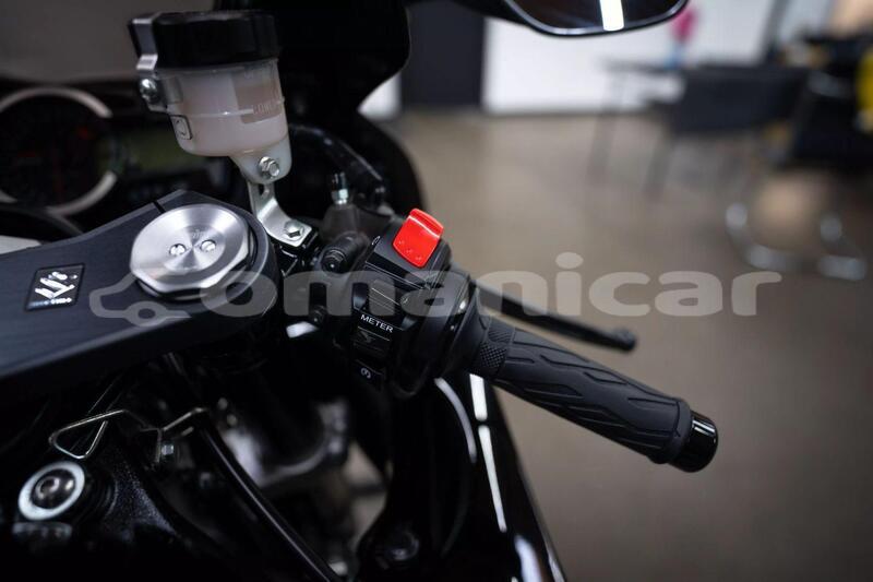 Big with watermark suzuki gsx r masqat muscat 8157