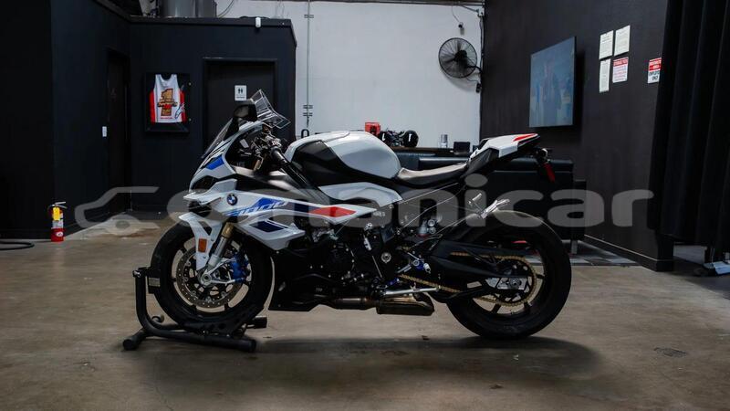 Big with watermark bmw s 1000 dhufar salalah 8158