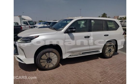 Buy Import Lexus LX White Car in Import - Dubai in Dhufar Buy Import Lexus LX White Car in Import - Dubai in Dhufar