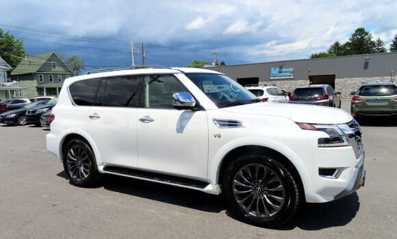 Buy Used Nissan Armada White Car in Bahla' in ad-Dakhiliyah