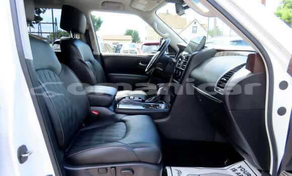 Buy Used Nissan Armada White Car in Bahla' in ad-Dakhiliyah Buy Used Nissan Armada White Car in Bahla' in ad-Dakhiliyah