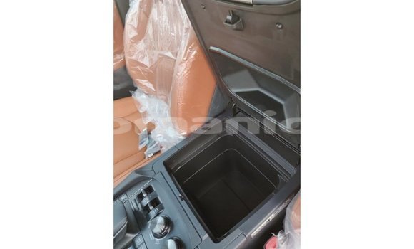 Buy Import Lexus LX White Car in Import - Dubai in Dhufar Buy Import Lexus LX White Car in Import - Dubai in Dhufar