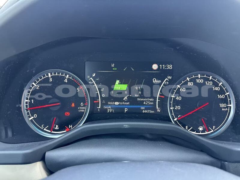 Big with watermark toyota land cruiser masqat muscat 8176
