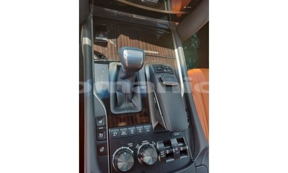 Buy Import Lexus LX White Car in Import - Dubai in Dhufar Buy Import Lexus LX White Car in Import - Dubai in Dhufar