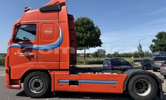 Buy Import Volvo F4 Red Truck in Suhar in al-Batinah Buy Import Volvo F4 Red Truck in Suhar in al-Batinah