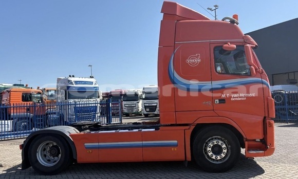 Buy Import Volvo F4 Red Truck in Suhar in al-Batinah Buy Import Volvo F4 Red Truck in Suhar in al-Batinah