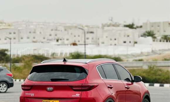 Buy Used Kia Sportage Red Car in al–Khaburah in al-Batinah Buy Used Kia Sportage Red Car in al–Khaburah in al-Batinah