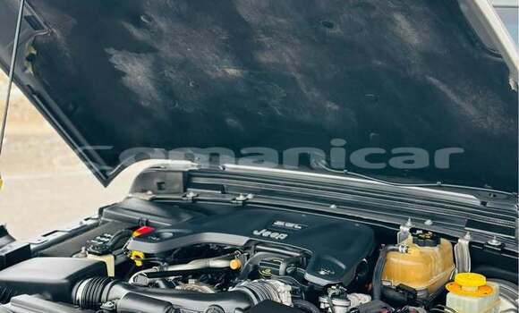 Buy Used Jeep Wrangler Black Car in al–Khaburah in al-Batinah Buy Used Jeep Wrangler Black Car in al–Khaburah in al-Batinah