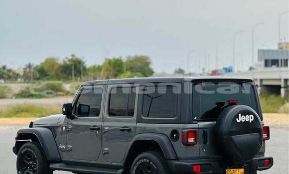 Buy Used Jeep Wrangler Black Car in al–Khaburah in al-Batinah Buy Used Jeep Wrangler Black Car in al–Khaburah in al-Batinah