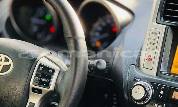 Buy Used Toyota Prado Blue Car in al–Buraymi in adh-Dhahirah Buy Used Toyota Prado Blue Car in al–Buraymi in adh-Dhahirah