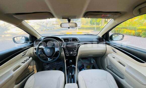 Buy Used Suzuki Ciaz White Car in al–Masna'ah in al-Batinah