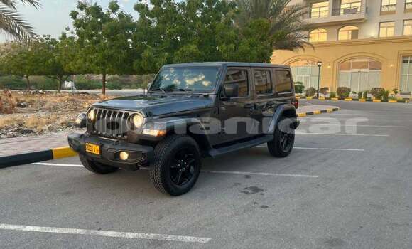 Buy Used Jeep Grand Cherokee Black Car in al–Khaburah in al-Batinah