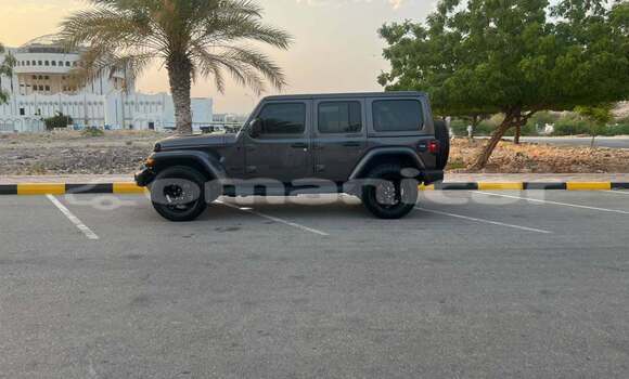 Buy Used Jeep Grand Cherokee Black Car in al–Khaburah in al-Batinah Buy Used Jeep Grand Cherokee Black Car in al–Khaburah in al-Batinah