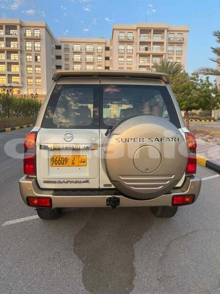 Big with watermark nissan frontier masqat azaiba 8198