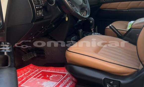 Buy Used Nissan Frontier White Car in Azaiba in Masqat Buy Used Nissan Frontier White Car in Azaiba in Masqat