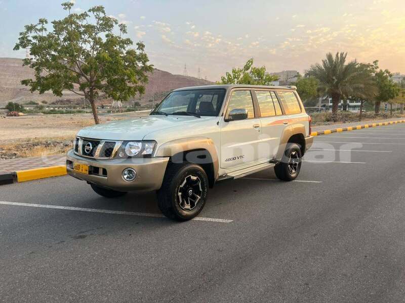 Big with watermark nissan frontier masqat azaiba 8198